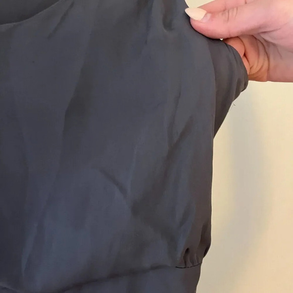 Cynthia Steffe Women Dark Gray Silk Shift Dress 10 Pleated Sleeveless Rhinestone - Picture 8 of 9